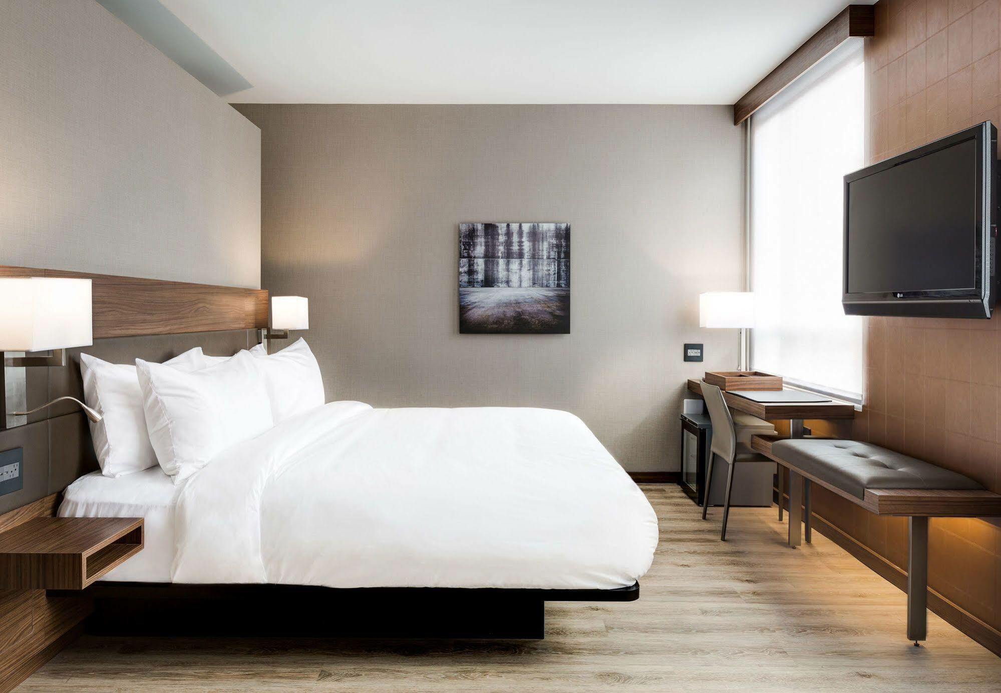 Ac Hotel By Marriott Boston Downtown Екстер'єр фото